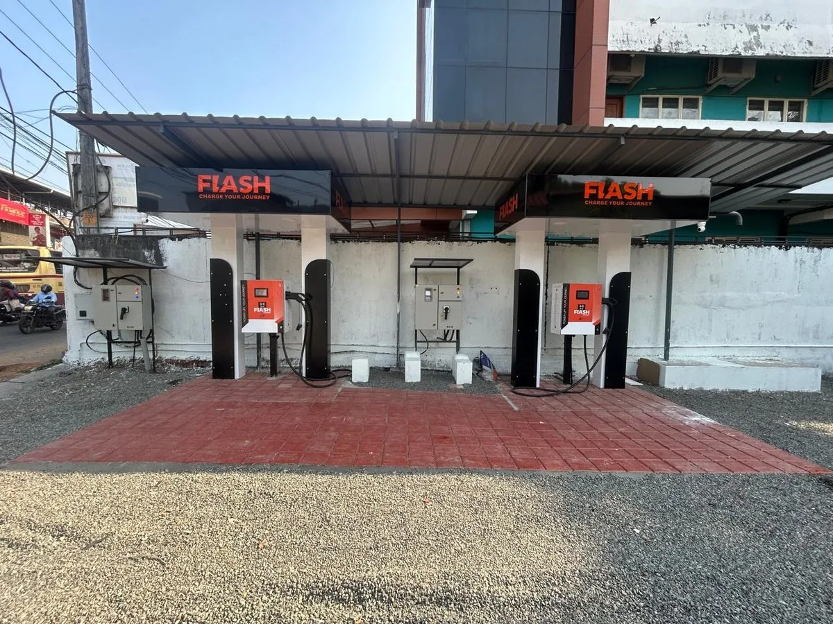 Flash Charge DC fast charging station