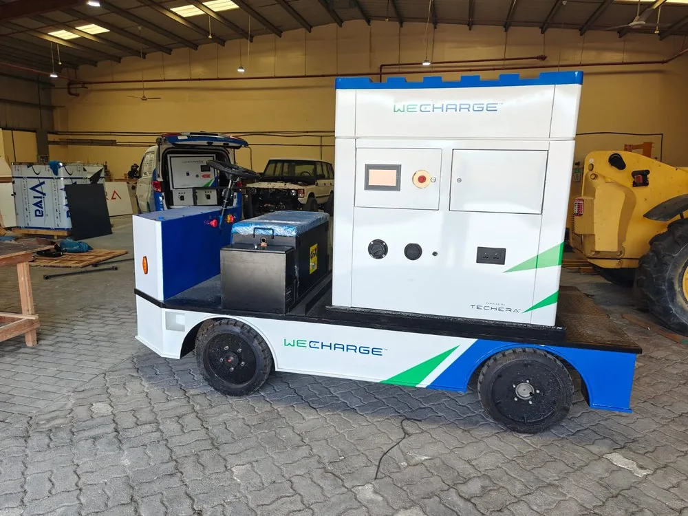 Power Wallet side profile on its electric trolley